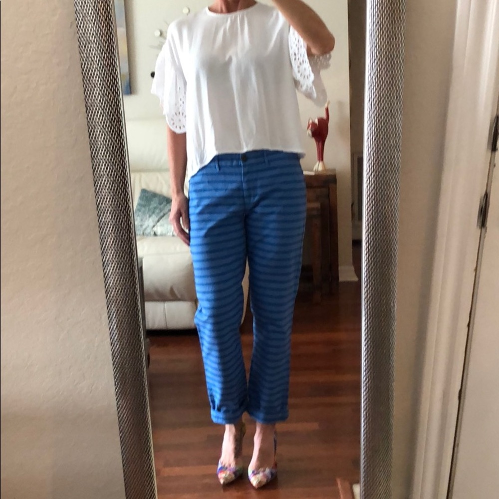 NWOT Gap Broken In Straight Khakis Sz 2